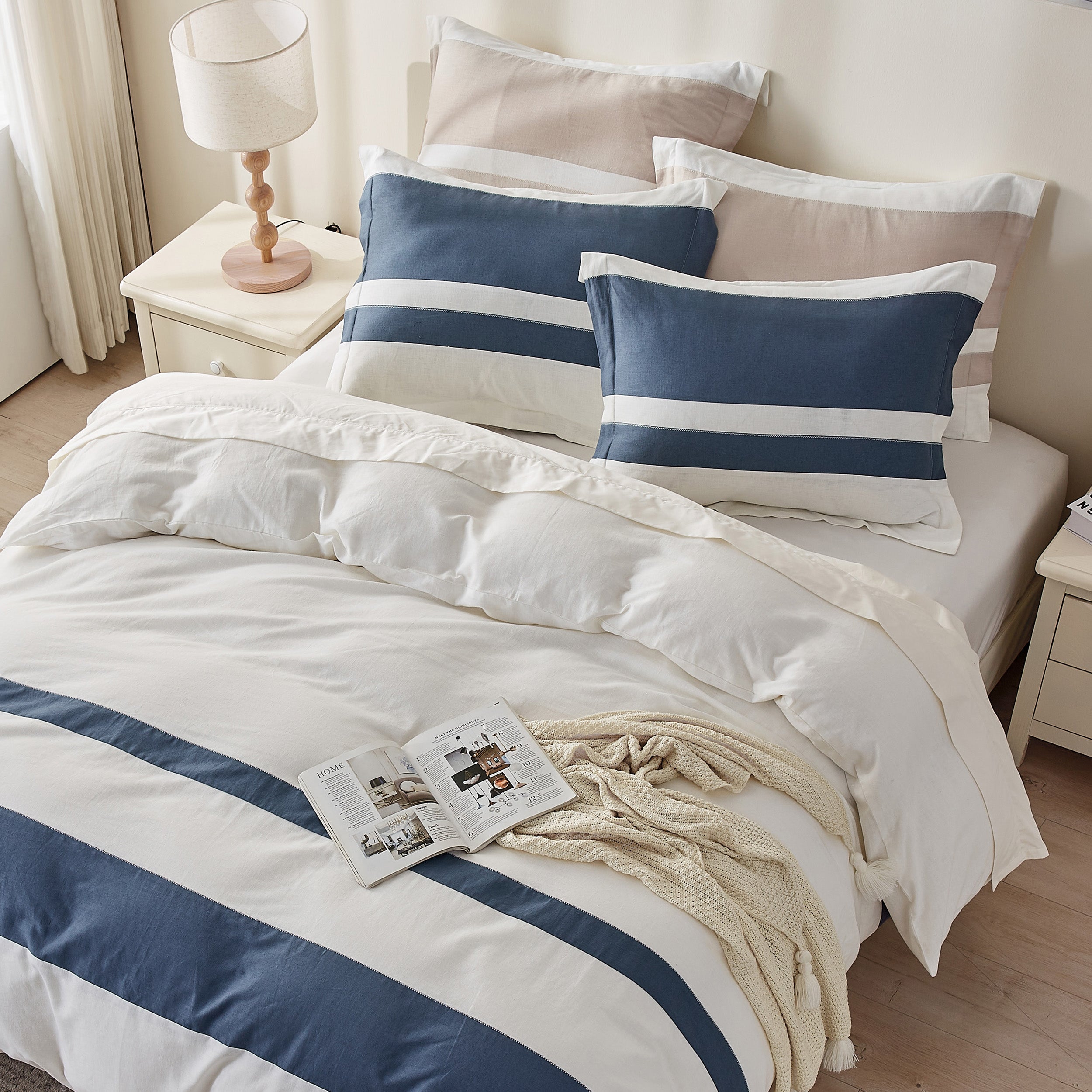 #color_white and navy