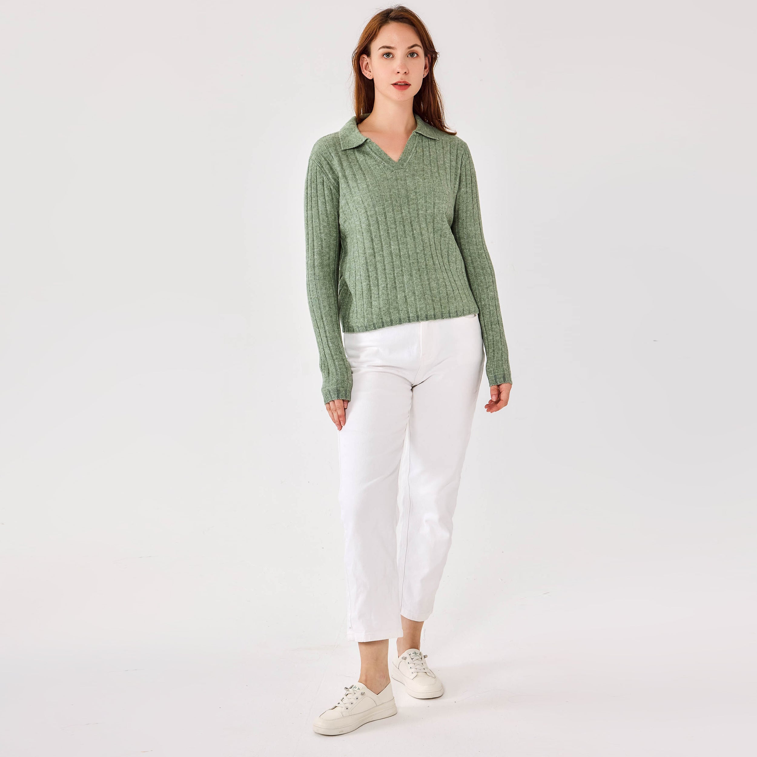 #color_greyish green