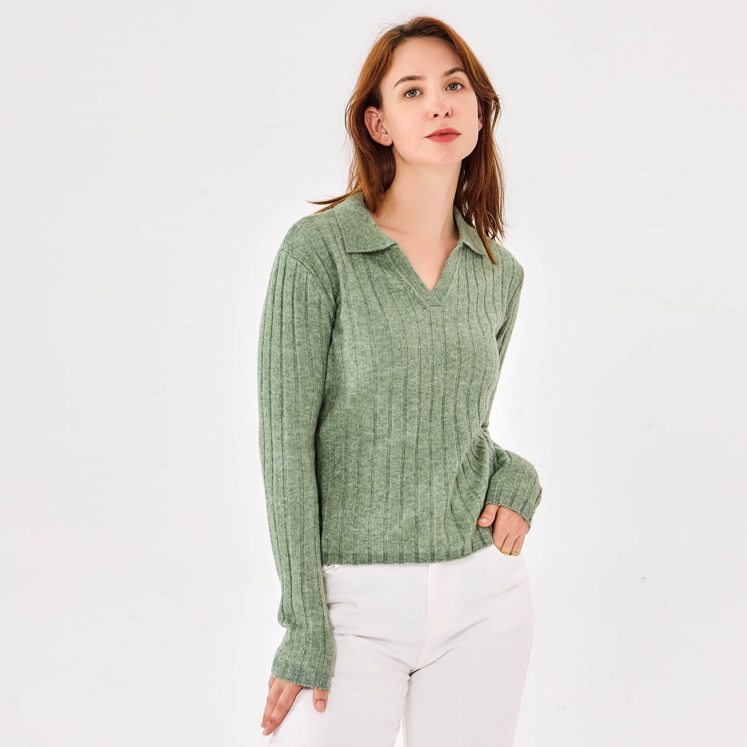 #color_greyish green