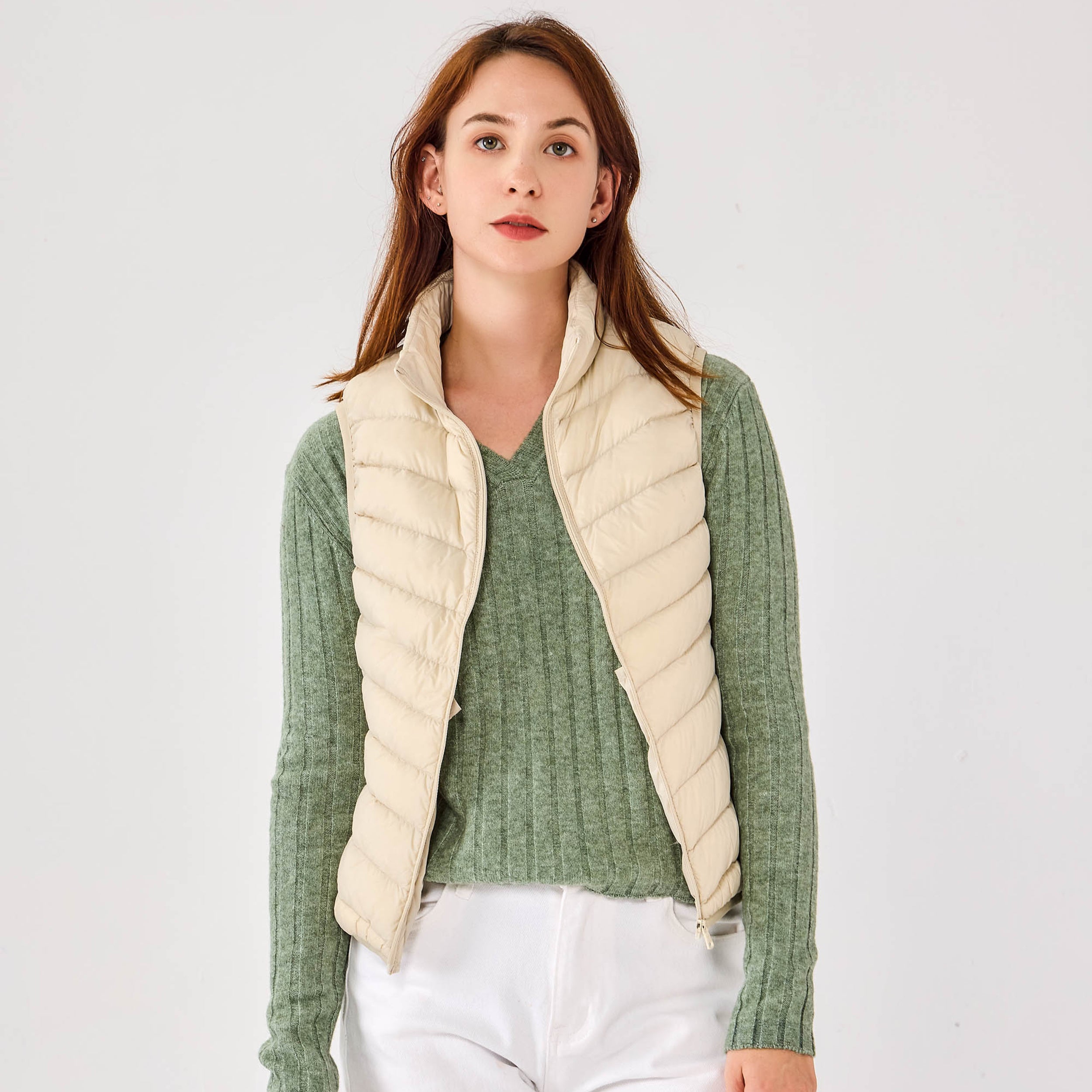 #color_greyish green