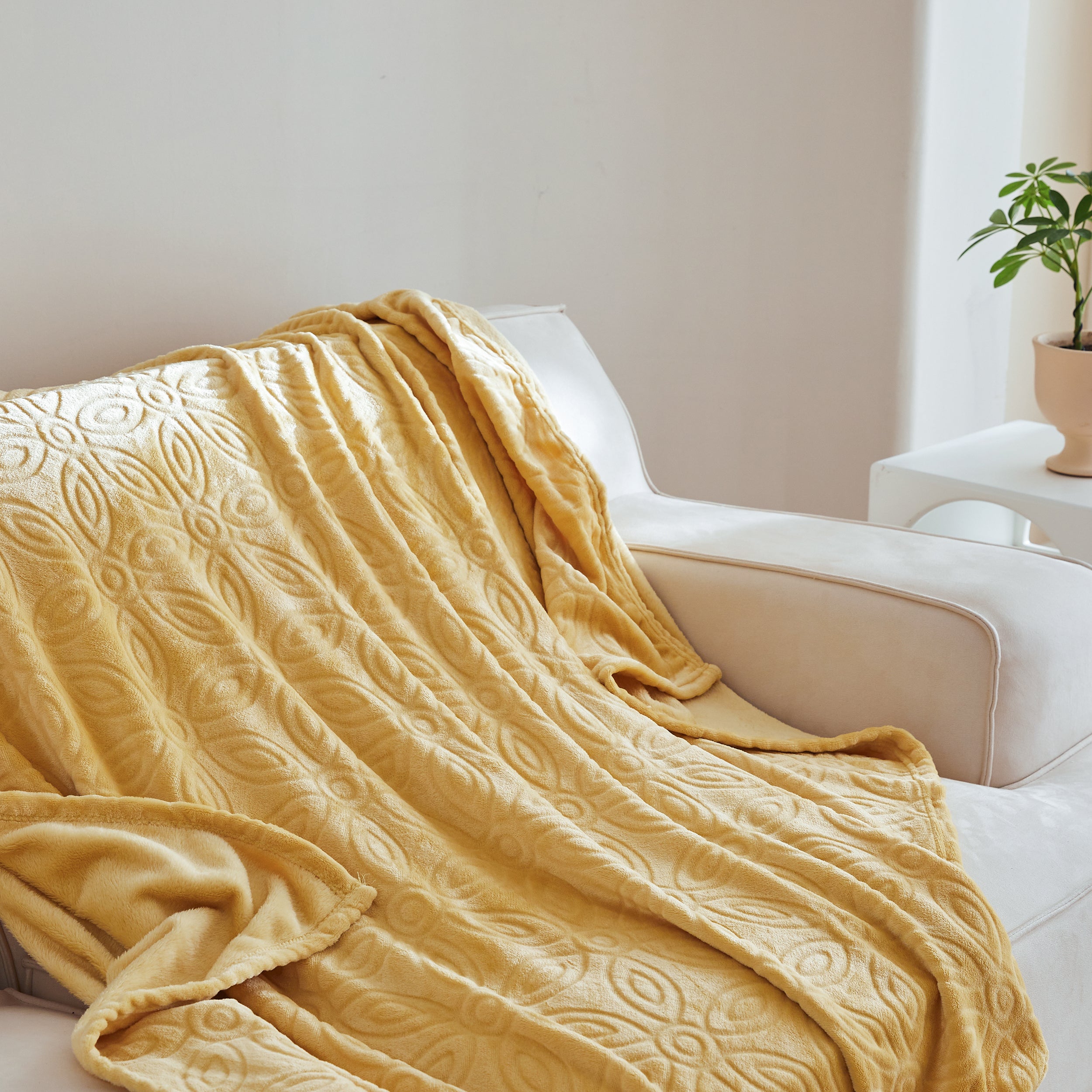 #pattern_six-leaf flower,#color_yellow