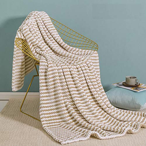 #color_Brown and White