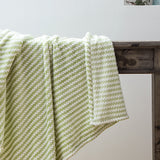 #color_Green and White