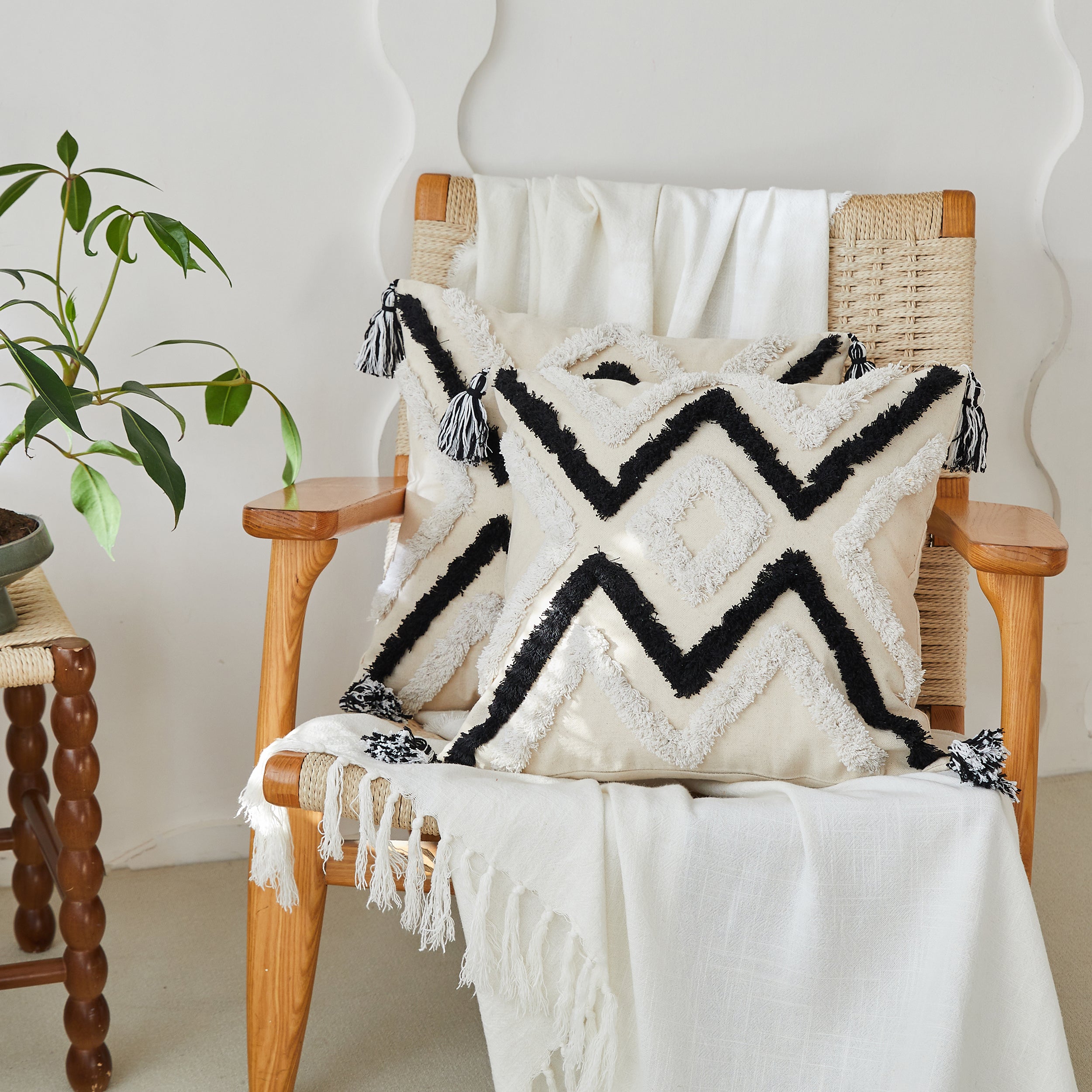 #color_Tufted Black Diamond