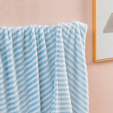 #color_Blue and White