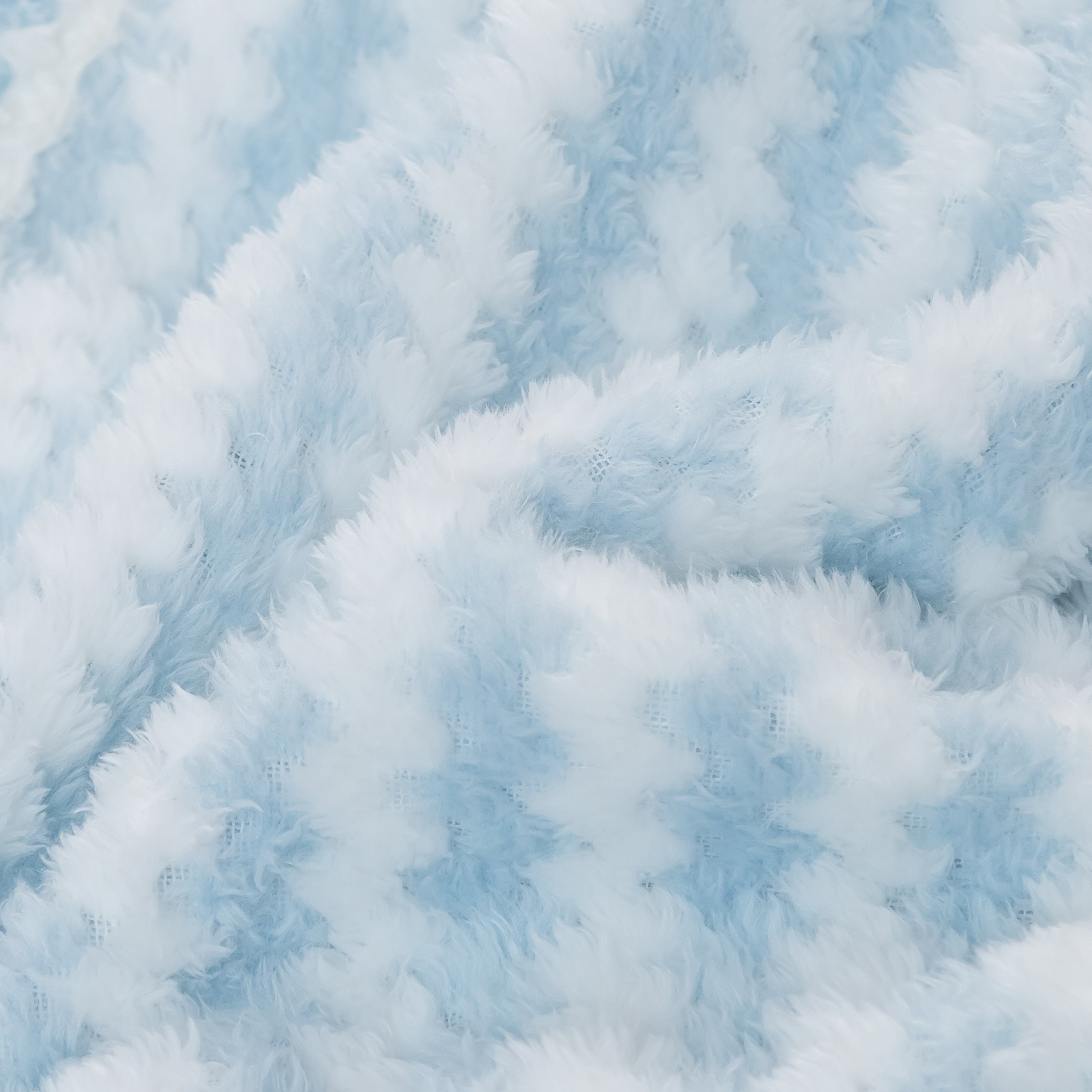 #color_Blue and White