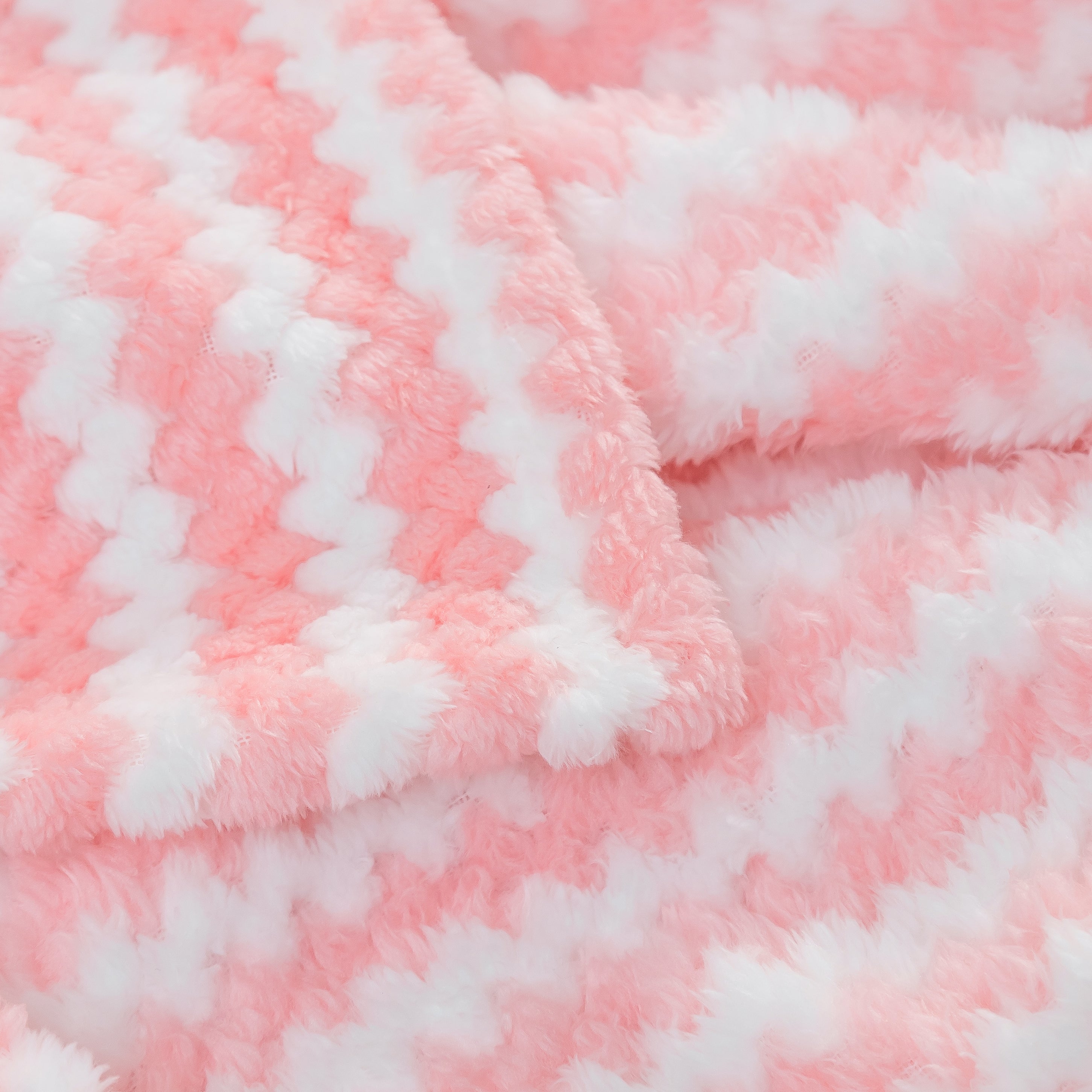 #color_Pink and White