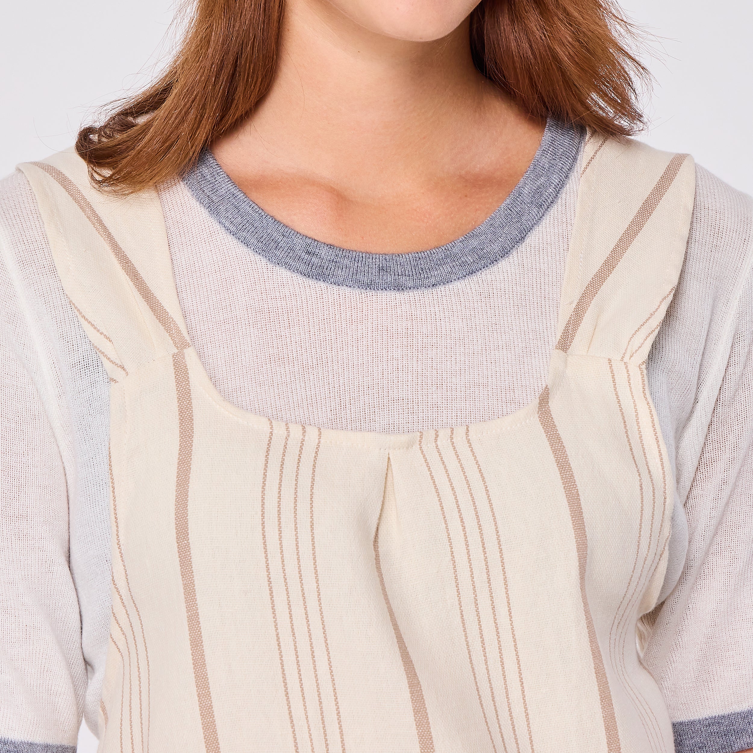 #color_white and brown stripe