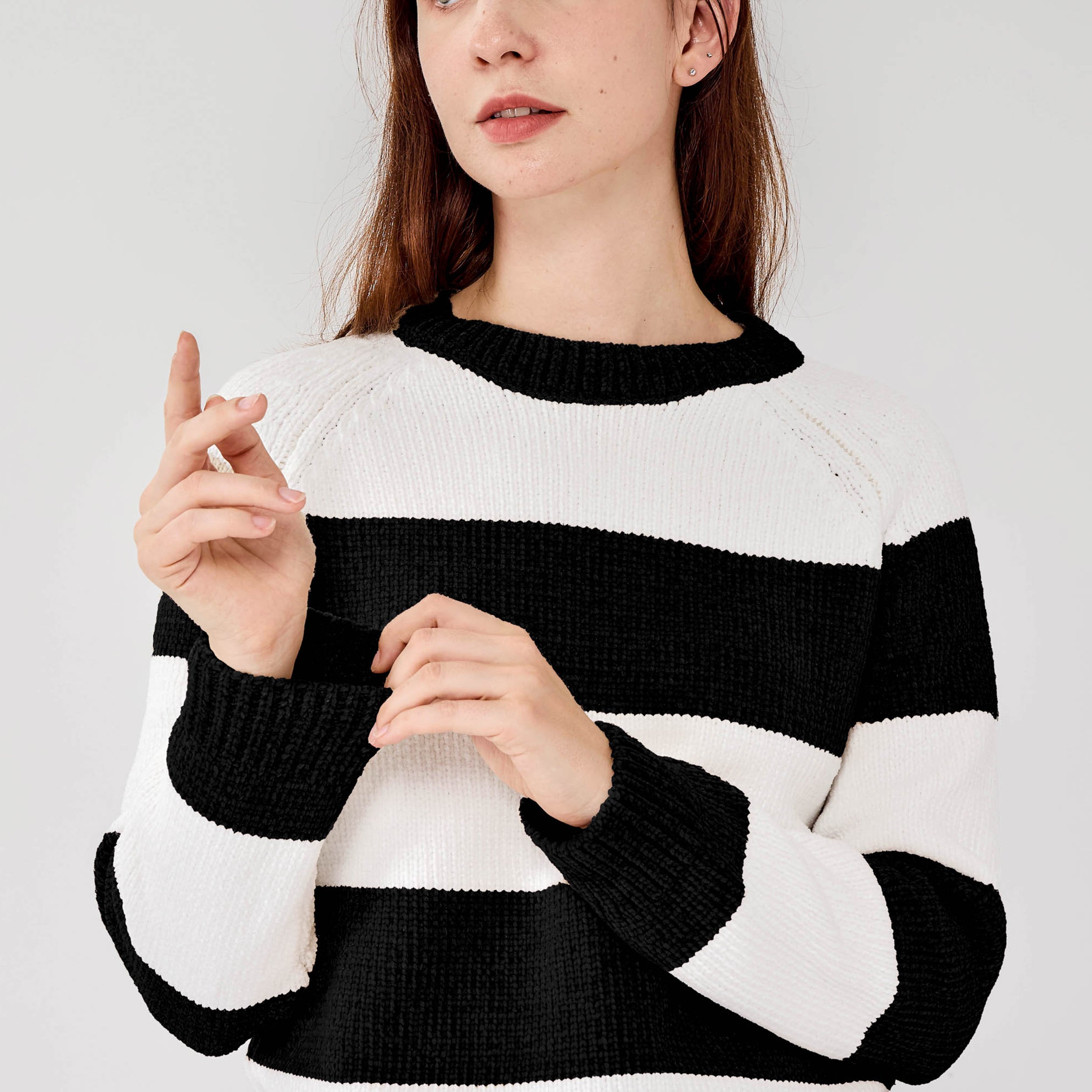 #color_black and white