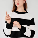 #color_black and white