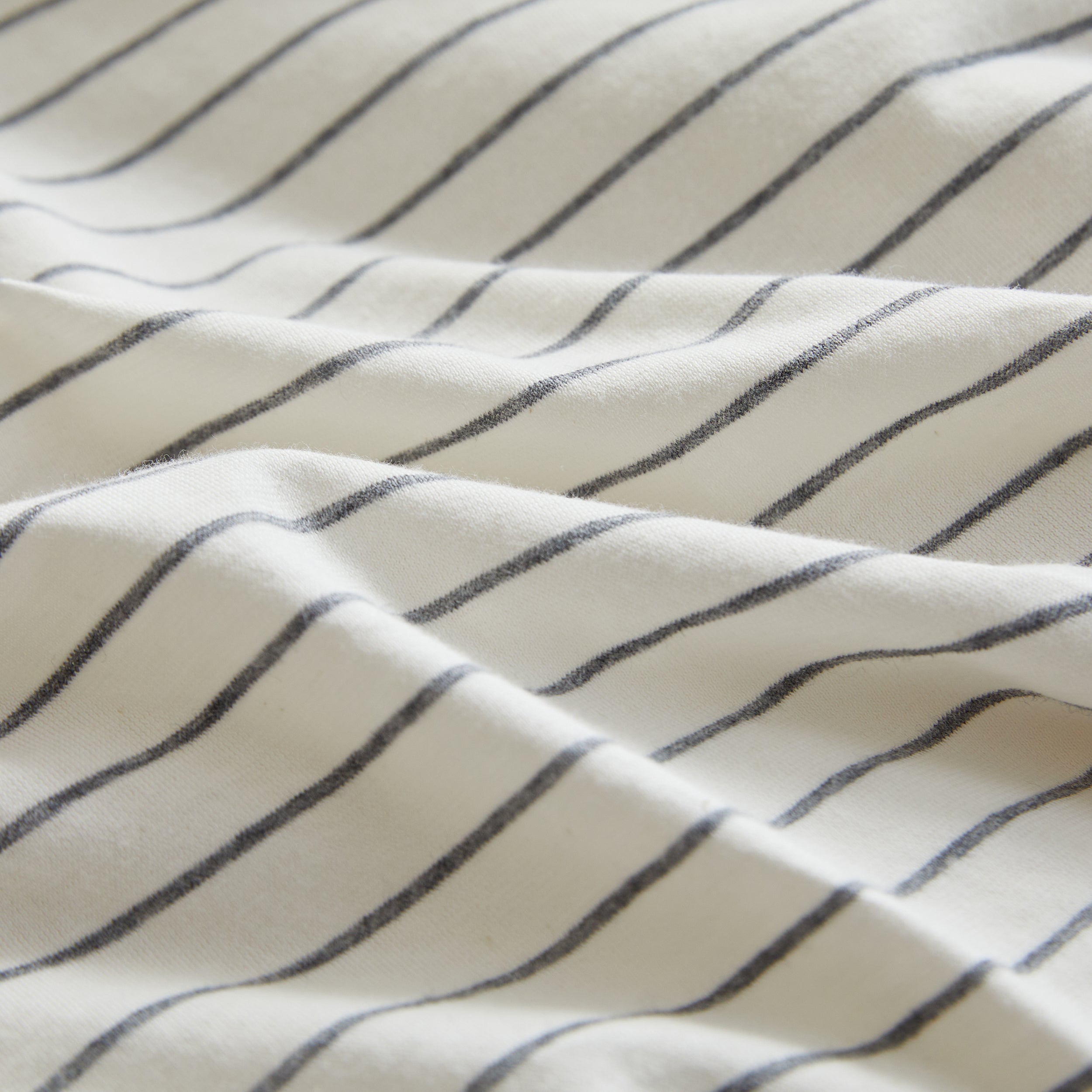 #color_White-and-grey Stripes