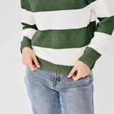 #color_olive green and white