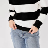 #color_black and white