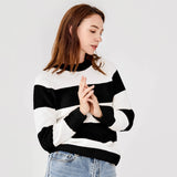 #color_black and white