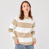 #color_khaki and white