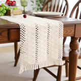 Chemin de table en coton macramé - Pompons