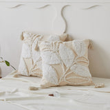 #color_tufted white leaf
