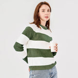 #color_olive green and white